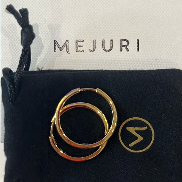Mejuri Jewelry - MEJURI GOLD TUBE MEDIUM HOOP EARRINGS BRAND NEW